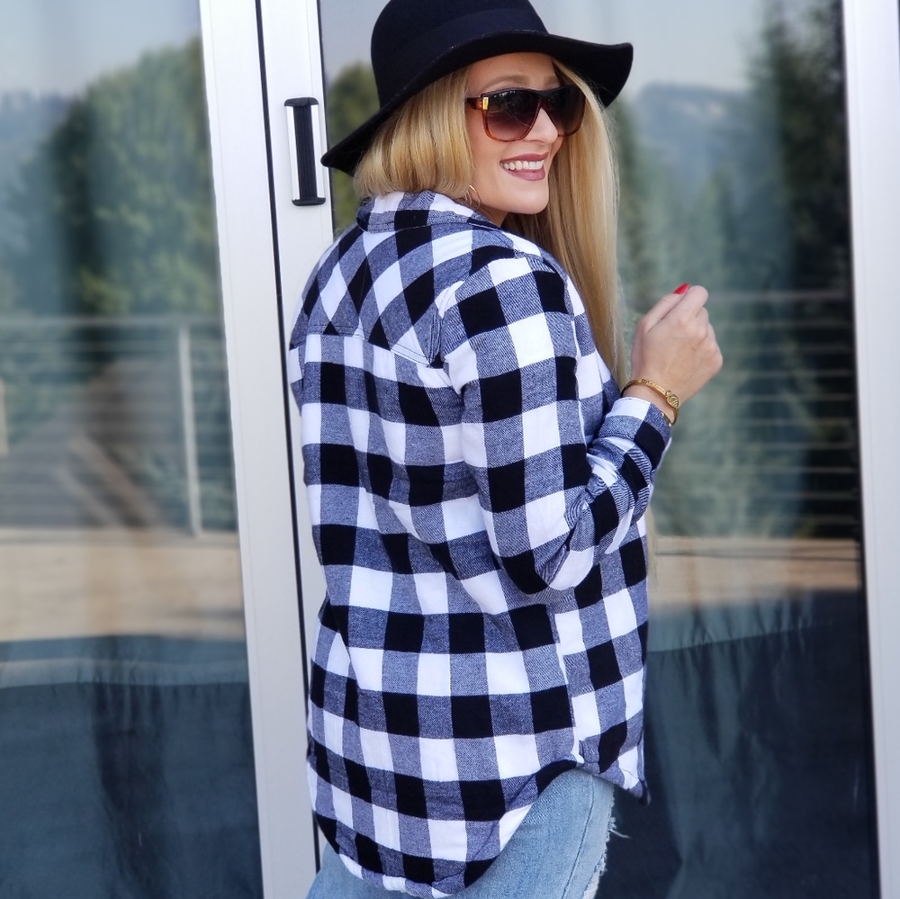FEEL GOOD Flannel Fleece lined Button Down… - Picture 6 of 11
